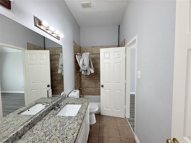 Building Photo - 2048 Piedmont Dr