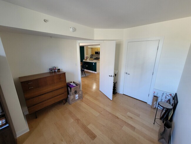 Building Photo - 1000 New Jersey Ave SE