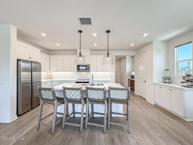 Building Photo - 227 Capistrano Dr