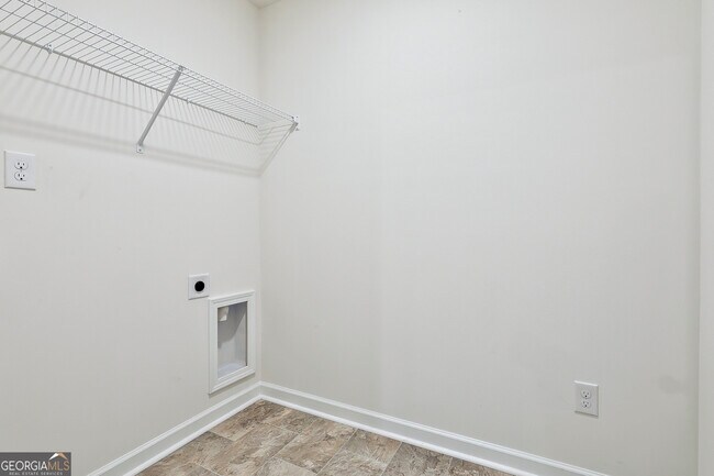 Building Photo - 166 Woodbrook Trl