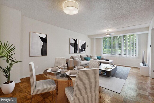 Building Photo - 5225 Pooks Hill Rd