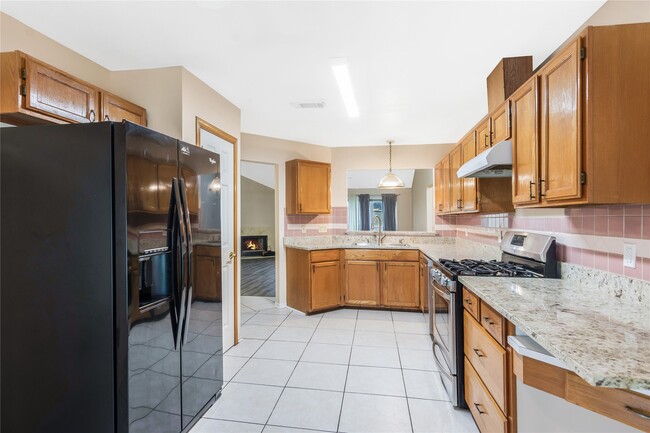 Building Photo - 18755 Highland Trail