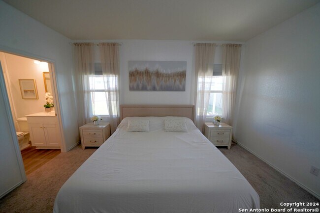 Building Photo - Charming Home Now Available in the Liberte...