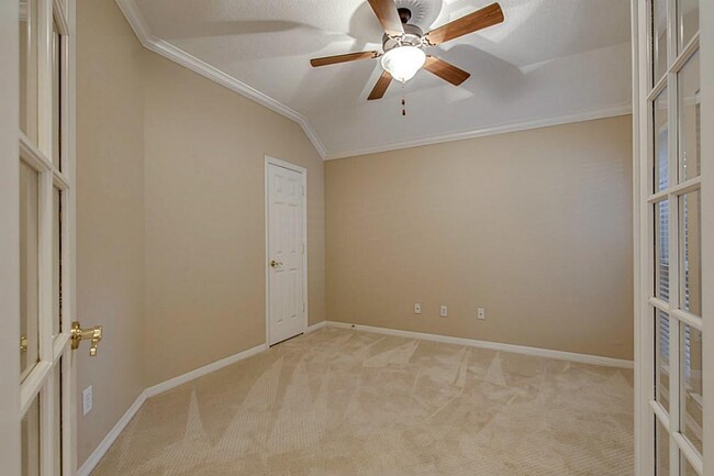 Building Photo - 50 Vista Cove Dr