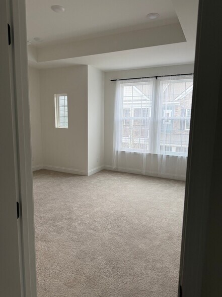 Building Photo - 2718 Willowoak Trl