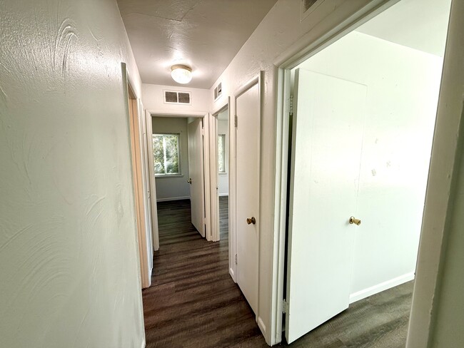 Hallway - 2726 S Glencoe St