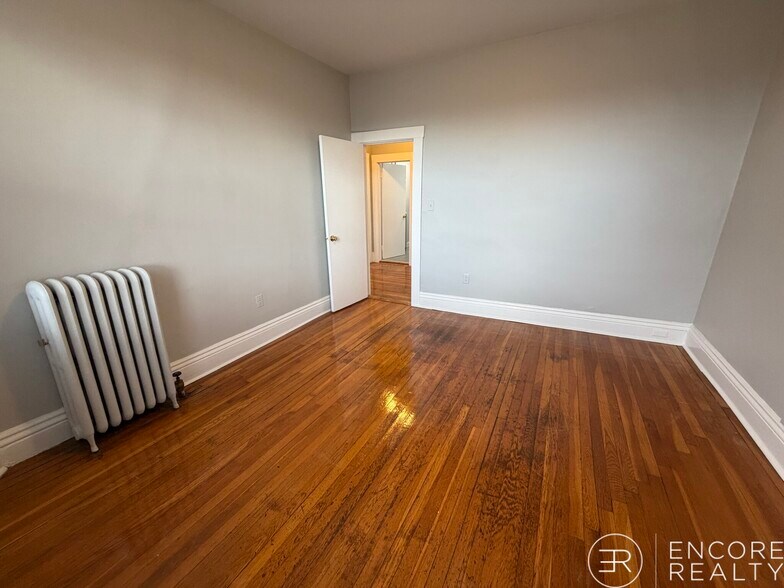 Building Photo - 84 New Whitney St