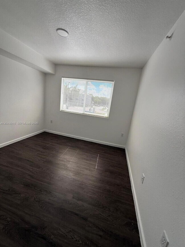 Building Photo - 15470 SW 284th St