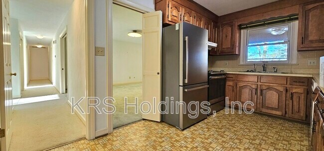 Building Photo - 1029 Dulcie Ave