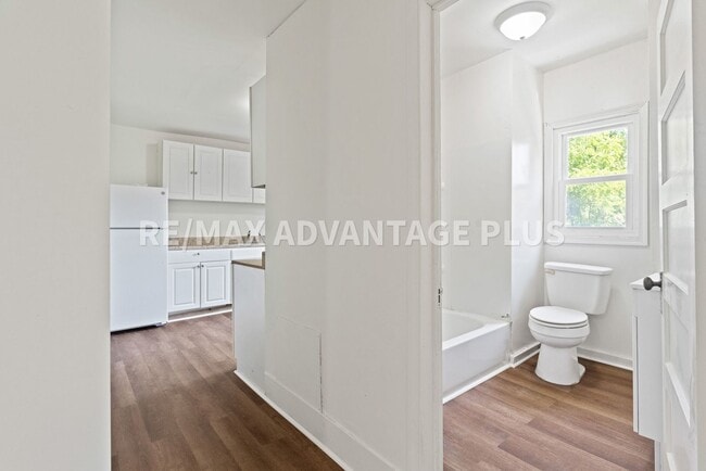 Building Photo - Apartment In Blackstone