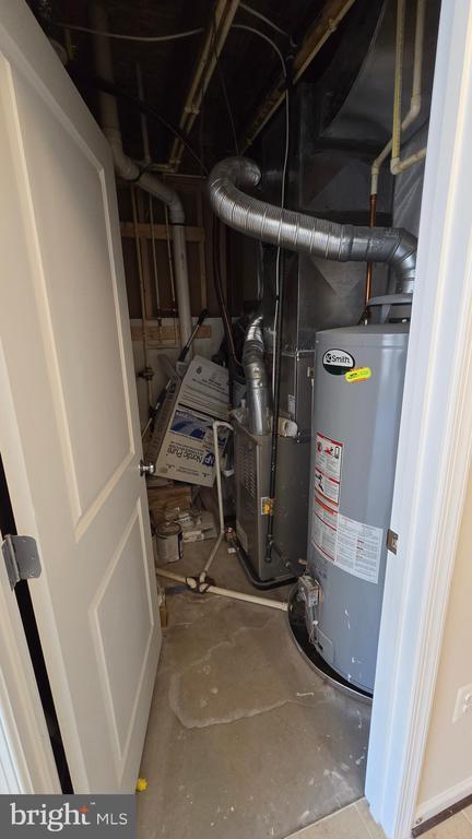 Building Photo - 6634 Bartrams Forest Ln