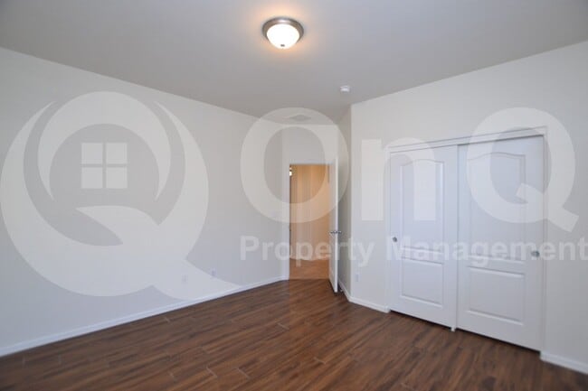 Building Photo - 9182 W Black Hill Rd