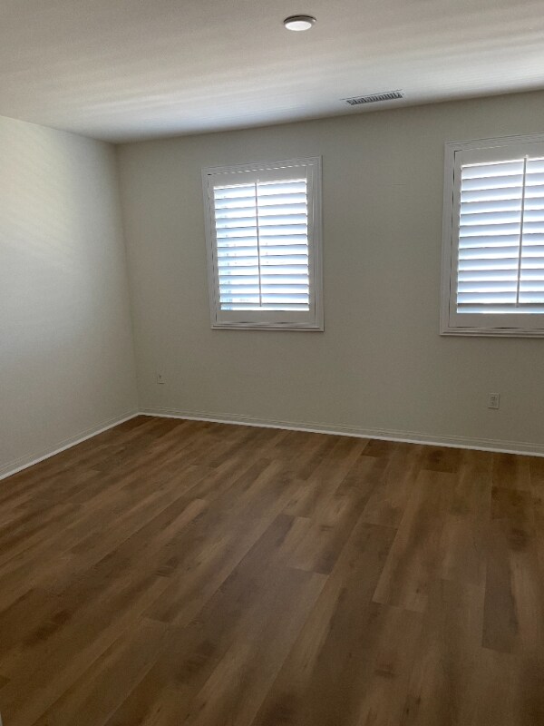 Building Photo - 335 N Fenimore Ave