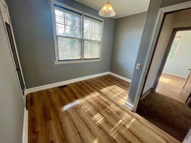 Building Photo - 1140 Sunset Hill Rd