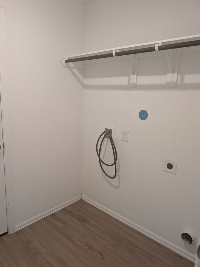 Building Photo - Charming 3 beds 2 baths in New Caney!
