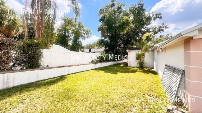 Building Photo - 1807 N Park Ave