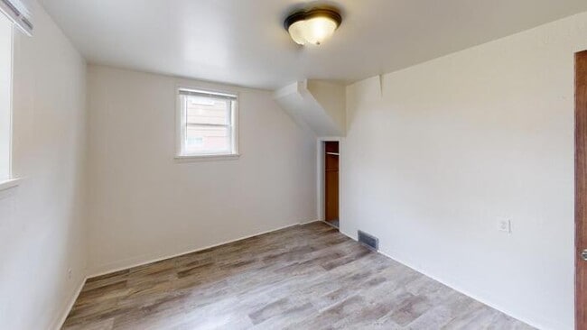 Building Photo - 820 N 13th St