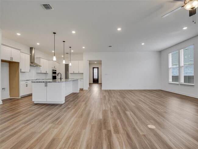 Building Photo - 412 Copperleaf Cv