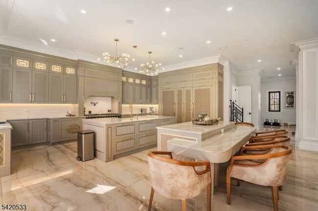 Building Photo - 6 Deer Trail Rd