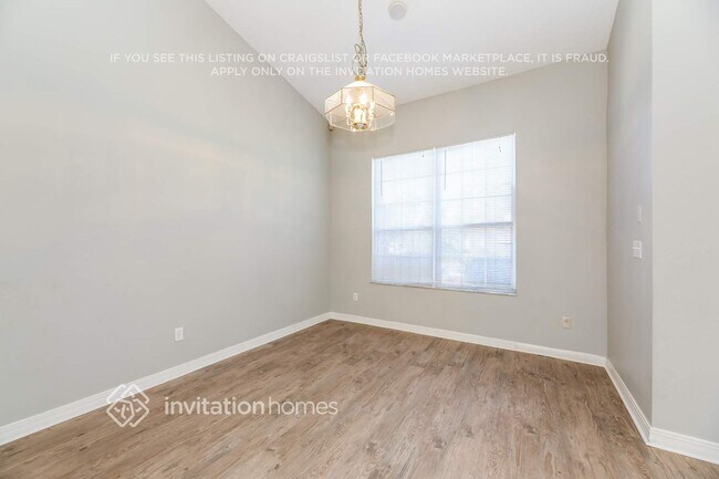 Building Photo - 4591 Misty Dawn Ct N