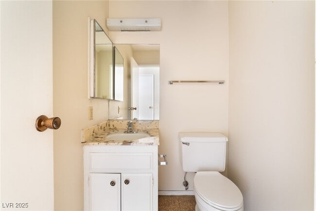 Building Photo - 237 Greenbriar Townhouse Way