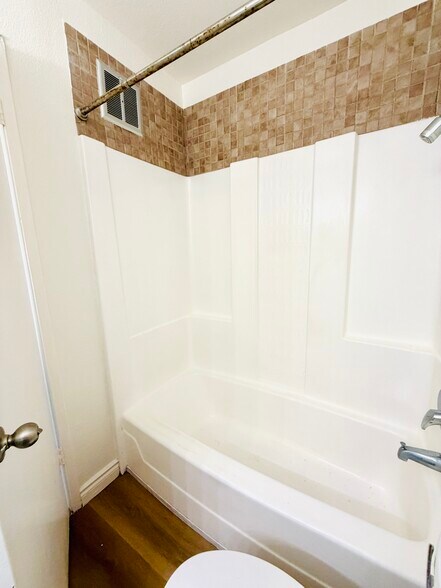 Building Photo - 17075 W Bernardo Dr