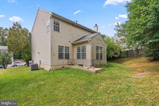 Building Photo - 8913 Tonbridge Terrace