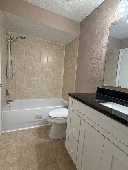 Building Photo - 4658 Commander Dr