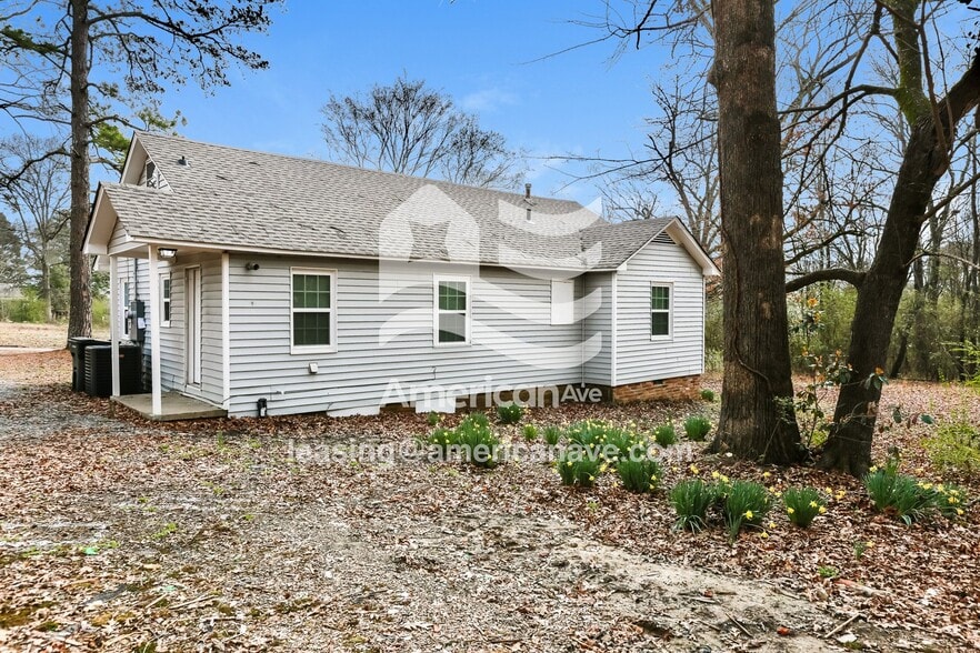 Building Photo - 3800 Wilder St