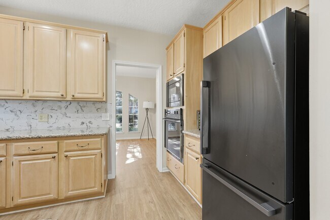 Building Photo - 16322 Battlecreek Dr