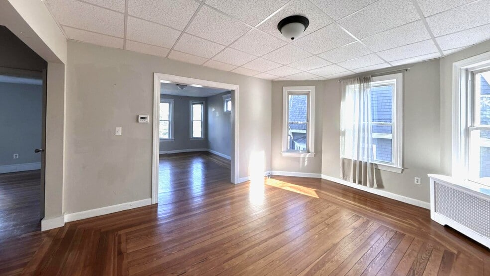 Primary Photo - 14 Dow St