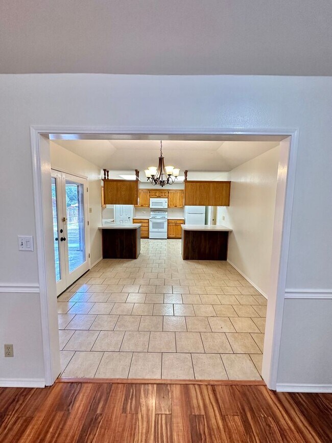 Building Photo - 3546 Cedar Ridge Ln
