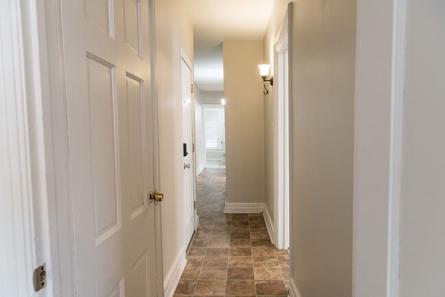 Building Photo - 1709 N 2nd St