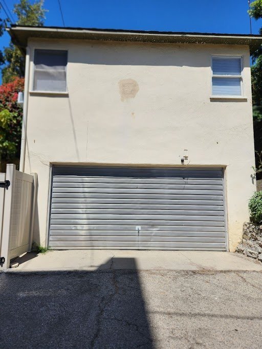 Building Photo - 3326 Floyd Ter Los Angeles, CA 90068