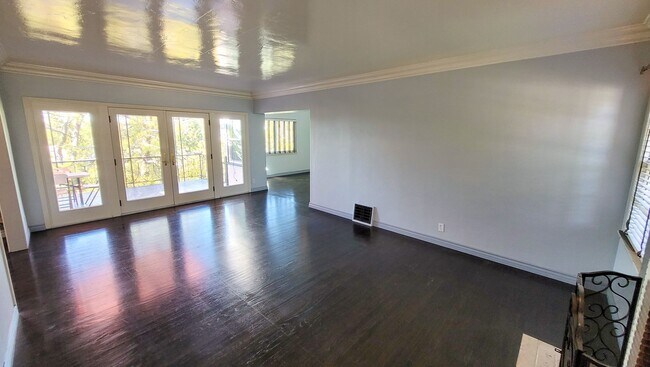 Building Photo - Gorgeous 3 Bed 2 Bath House In Whittier Co...