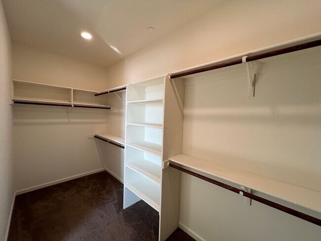 Building Photo - Beautiful 4 Bedroom Home With Low Maintenance Landscaping And Updated Interior