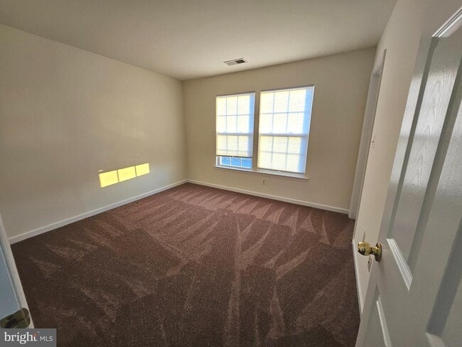 Building Photo - 261 Thomas Harmon Dr