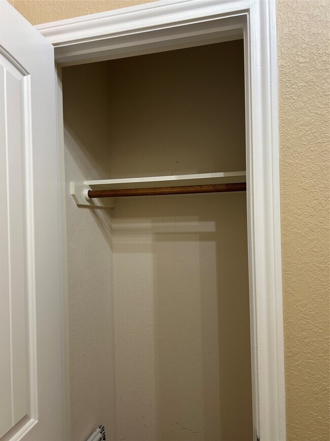 Building Photo - 25111 Country Gate Dr