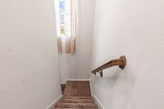 Building Photo - 840 Mineral Wells Ln