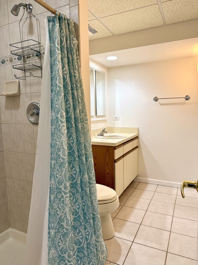 Building Photo - 362 Town Pl Cir