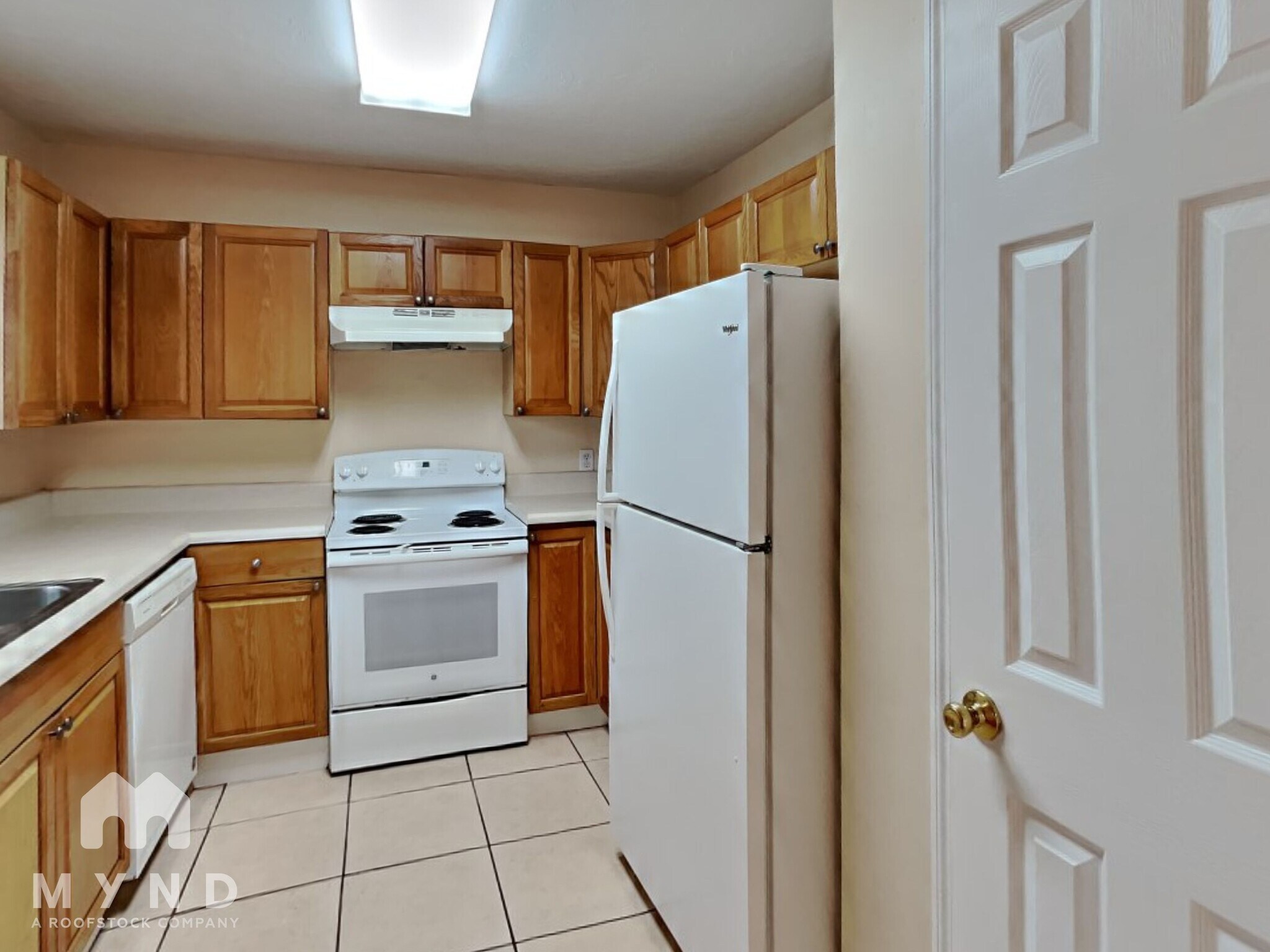 Building Photo - 1942 Peoria St