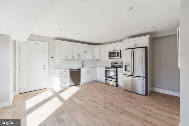 Building Photo - 1164 S 18th St