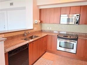 Building Photo - 700 E Boynton Beach Blvd