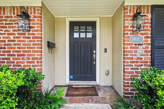 Building Photo - 4831 Stillbrooke Dr