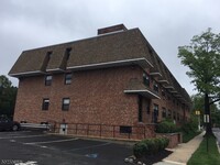 Building Photo - 149 Main St