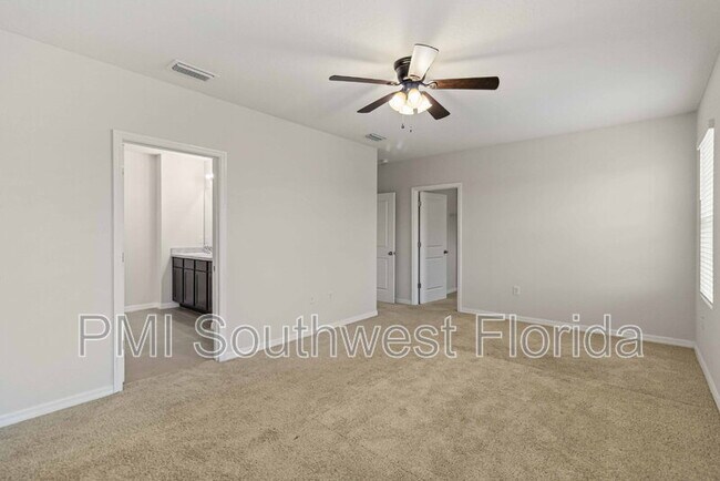 Building Photo - 5940 Silver Sage Wy