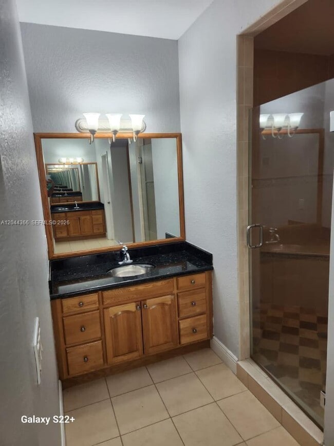 Building Photo - 3187 SW 143rd Pl