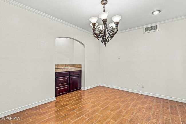 Building Photo - 6340 Modesta St