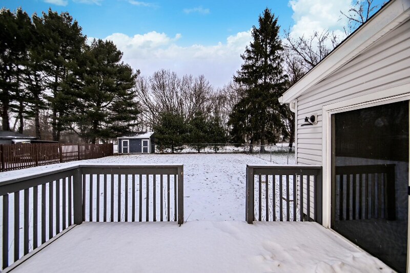 Building Photo - 457-459 Hutchison Dr