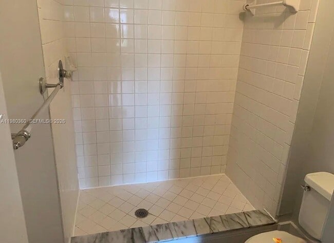 Building Photo - 9999 Summerbreeze Dr